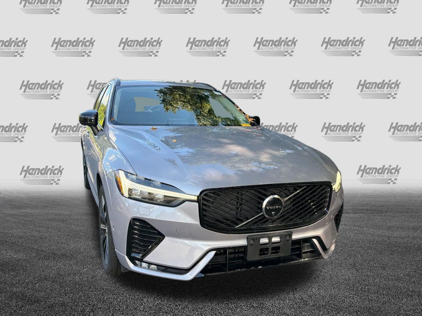 Used 2026 Volvo XC60 B5 Plus AWD/4WD image 5