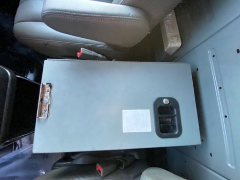 Used 2017 Chevrolet Express 3500 LS image 24