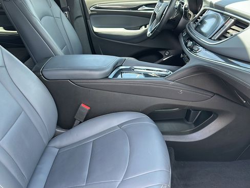 Certified 2024 Buick Enclave Premium image 24