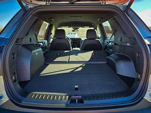 New 2026 GMC Terrain Elevation w/ Elevation Premium Package image 32