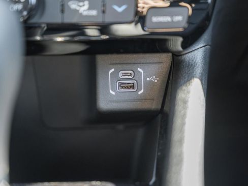 New 2026 Jeep Compass Limited image 23