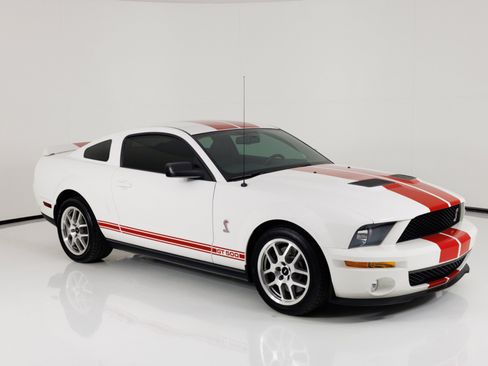 Used 2007 Ford Mustang Shelby GT500 RWD image 53