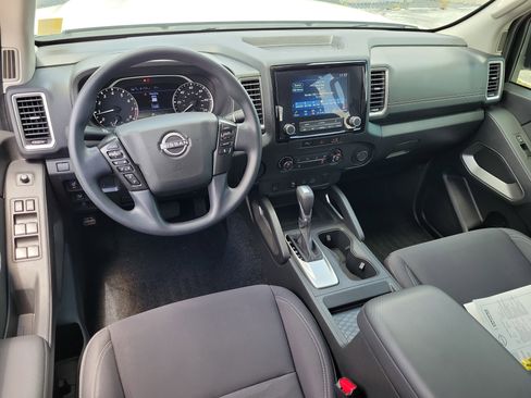 Certified 2024 Nissan Frontier SV w/ Technology Package RWD image 14