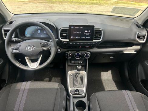 New 2026 Hyundai Venue SEL FWD image 18