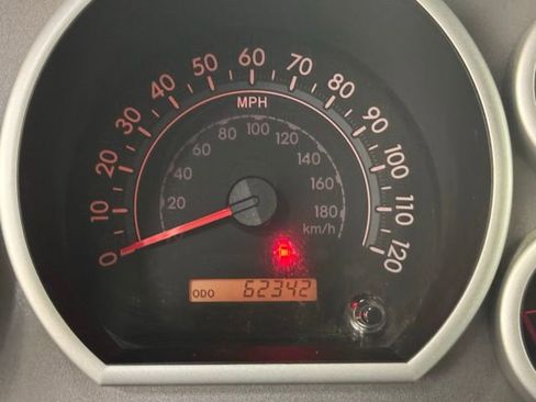 Used 2012 Toyota Tundra 4x4 Double Cab w/ TRD Off-Road Pkg image 10