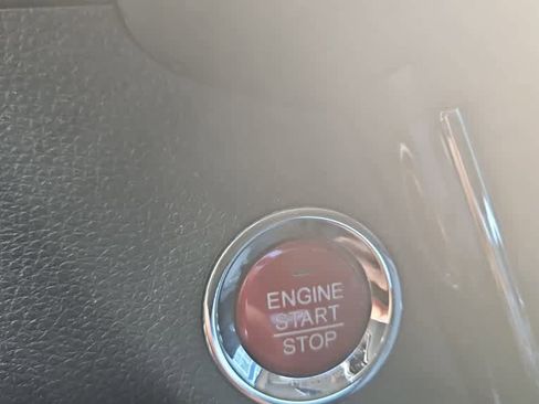 Used 2018 Honda HR-V EX-L image 17