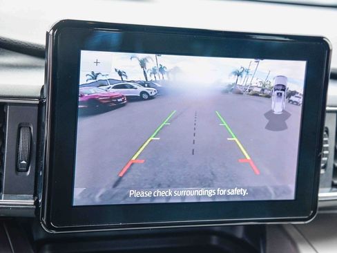 Used 2021 Ford Explorer XLT w/ Equipment Group 202A image 25