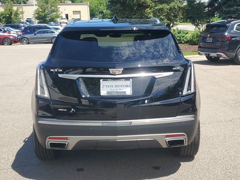 Used 2023 Cadillac XT5 Premium Luxury w/ Technology Package AWD/4WD image 5