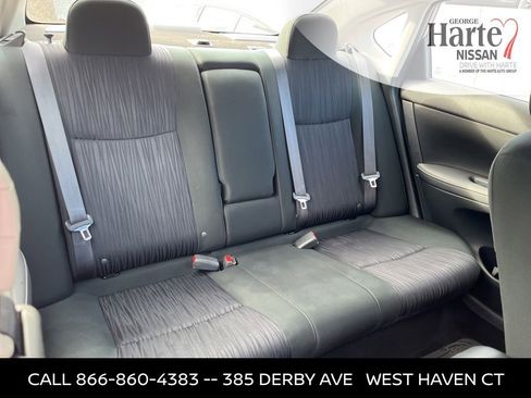 Certified 2019 Nissan Sentra SV image 27