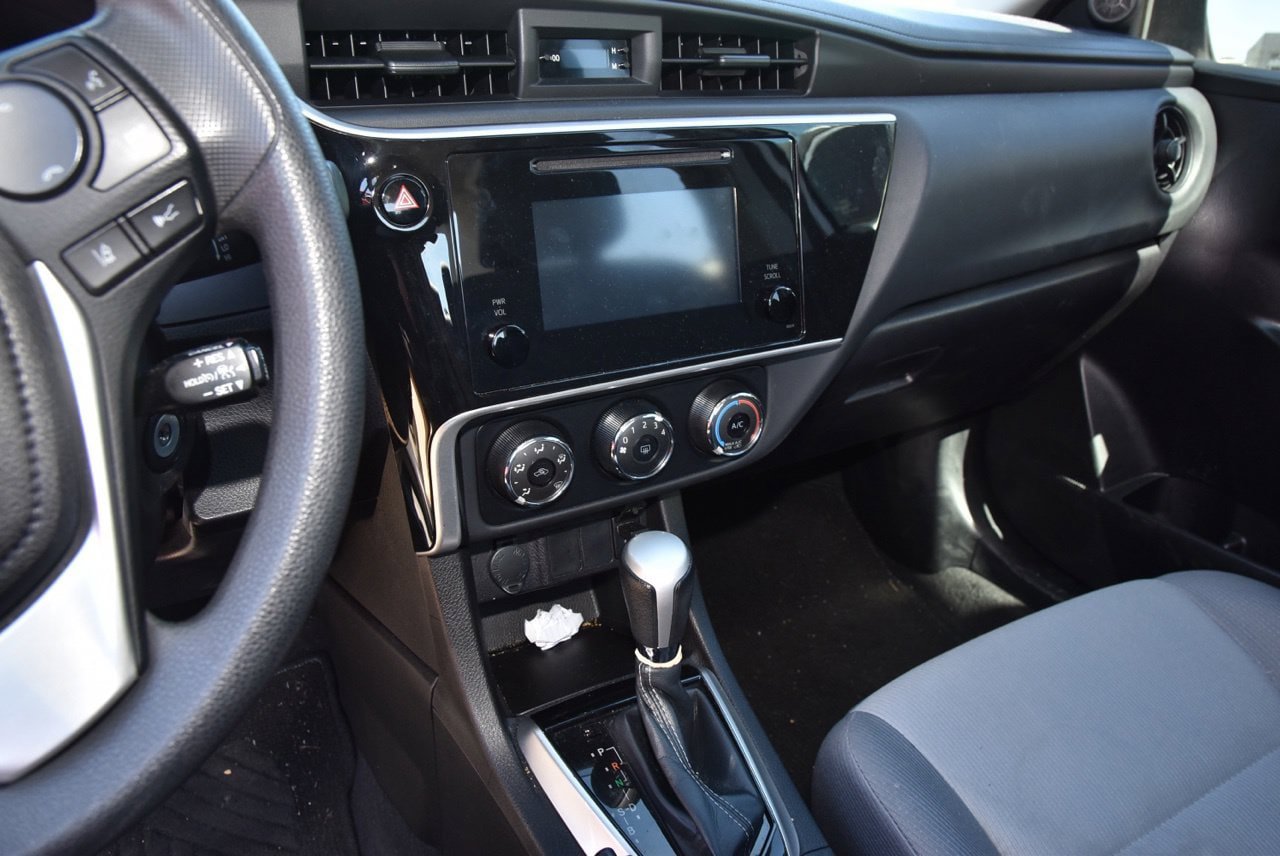 Used 2018 Toyota Corolla L FWD image 9