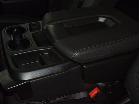 Used 2024 GMC Sierra 3500 Pro w/ Convenience Package image 33