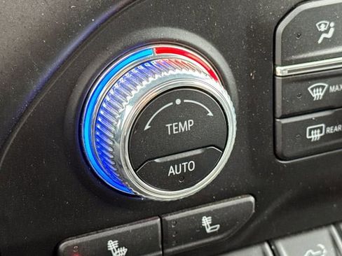 Used 2021 GMC Sierra 1500 Elevation image 29