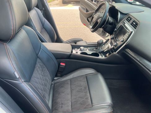 Certified 2023 Nissan Maxima SR w/ Sport Mat Group FWD image 20