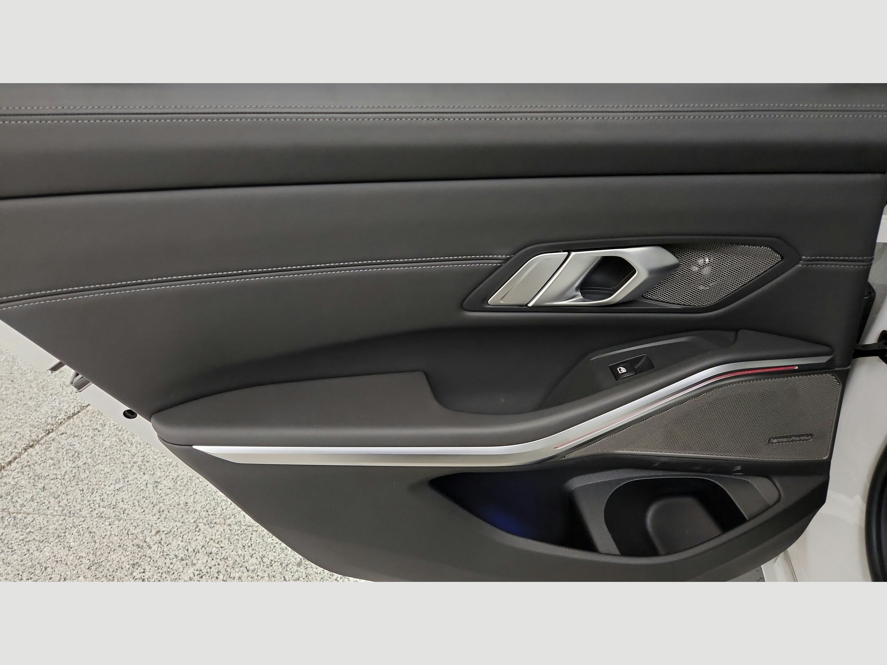 Used 2022 BMW M3 w/ Executive Package RWD image 28