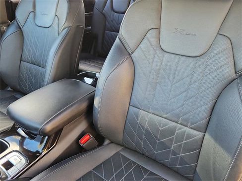 Used 2023 Kia Telluride SX X-Line image 11