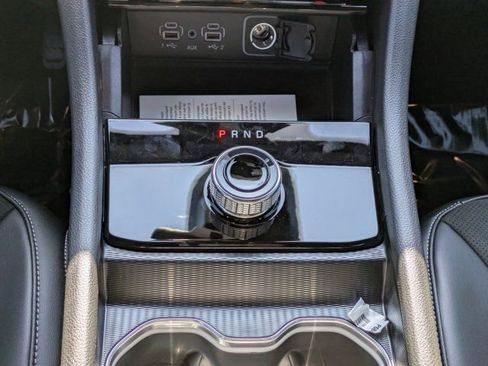 New 2025 Jeep Grand Cherokee L Laredo image 17