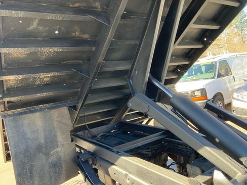 Used 2008 Ford F550 4x4 Regular Cab Super Duty image 25