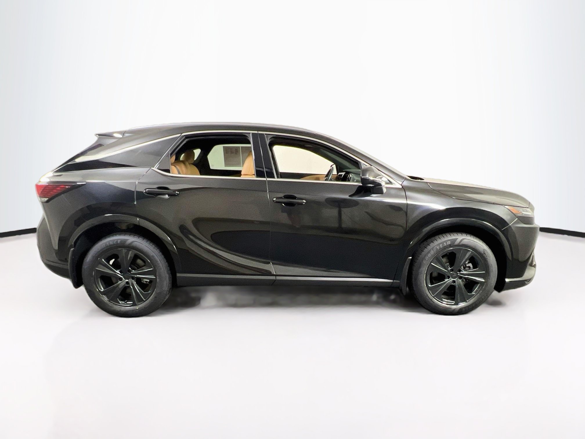 Used 2024 Lexus RX 350h w/ Accessory Package (Z1) AWD/4WD image 4