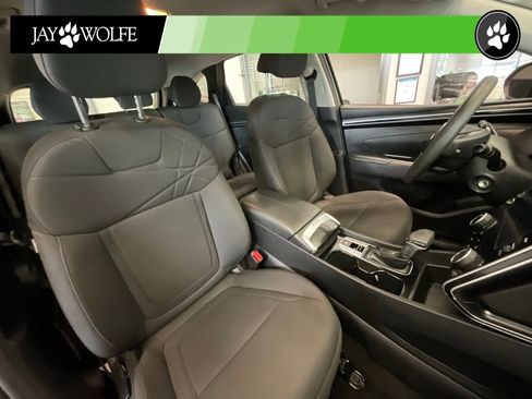 Used 2023 Hyundai Tucson SE FWD image 19