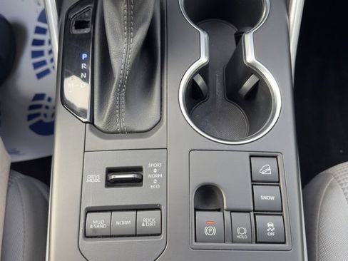 Used 2023 Toyota Highlander L image 24