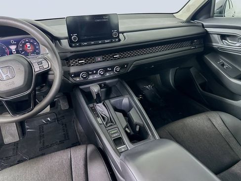 Used 2023 Honda Accord EX image 19