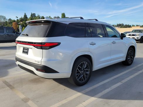 Used 2024 Lexus TX 350 AWD image 4