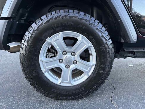 Used 2022 Jeep Wrangler Unlimited Sport AWD/4WD image 56