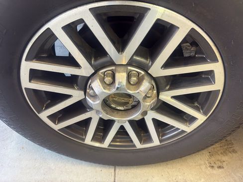 Used 2019 Ford F250 Lariat w/ Lariat Ultimate Package image 31