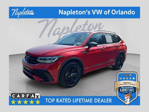 Certified 2024 Volkswagen Tiguan SE R-Line AWD/4WD image 1