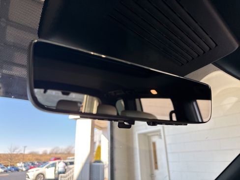 Used 2021 INFINITI QX80 Sensory w/ All-Season Package image 36