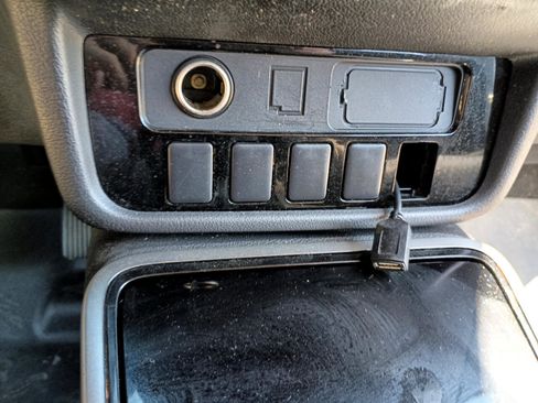 Used 2018 Mitsubishi Outlander ES image 31