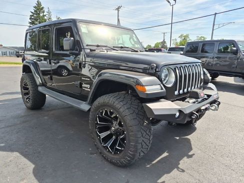 Used 2018 Jeep Wrangler Unlimited Sahara AWD/4WD image 1