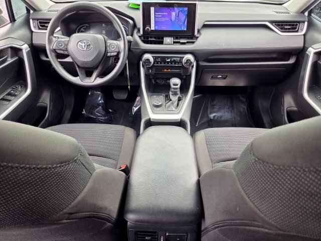 Used 2024 Toyota RAV4 LE AWD/4WD image 13