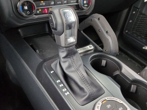 New 2025 Ford Bronco Badlands image 35