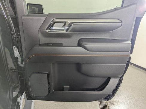 Used 2022 GMC Sierra 1500 AT4 image 24