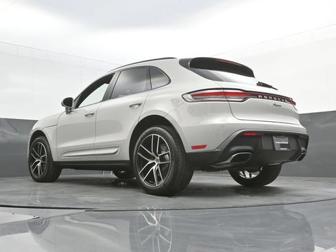 New 2026 Porsche Macan AWD/4WD image 38