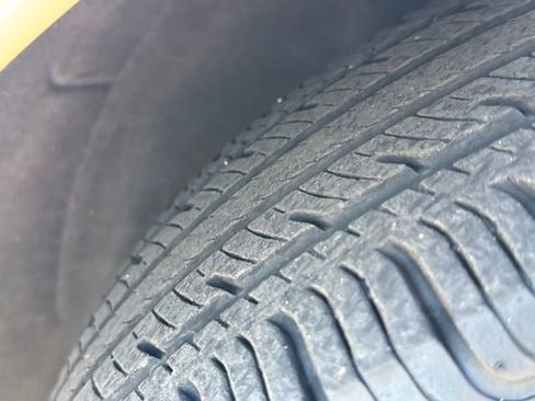 Used 2020 Chevrolet Equinox LS image 26