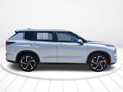 Used 2024 Mitsubishi Outlander SE
