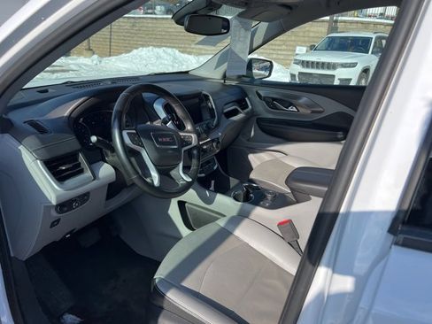 Used 2023 GMC Terrain SLT image 6