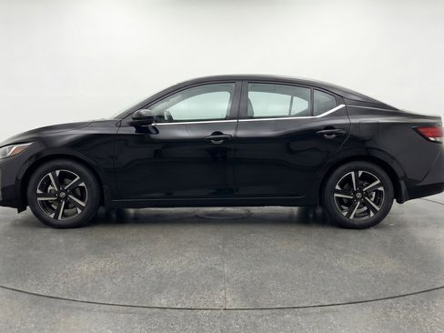 Used 2025 Nissan Sentra SV FWD image 5