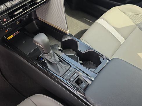 Used 2026 Toyota Camry SE w/ Convenience Package FWD image 22