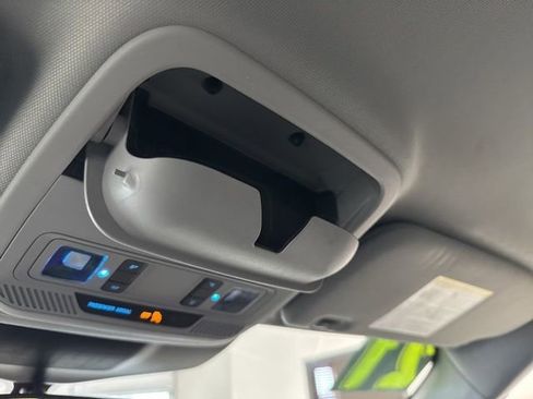 Used 2021 Ford Explorer XLT w/ Equipment Group 202A image 55