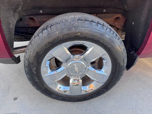 Used 2017 Chevrolet Silverado 1500 LTZ Z71 w/ LTZ Plus Package image 16