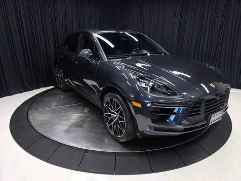 Used 2021 Porsche Macan Turbo AWD/4WD image 8