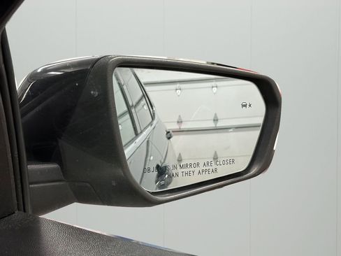 Used 2020 Chevrolet Equinox LT image 35