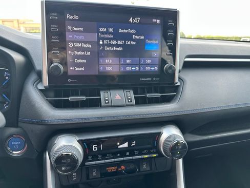 Used 2022 Toyota RAV4 XSE AWD/4WD image 9