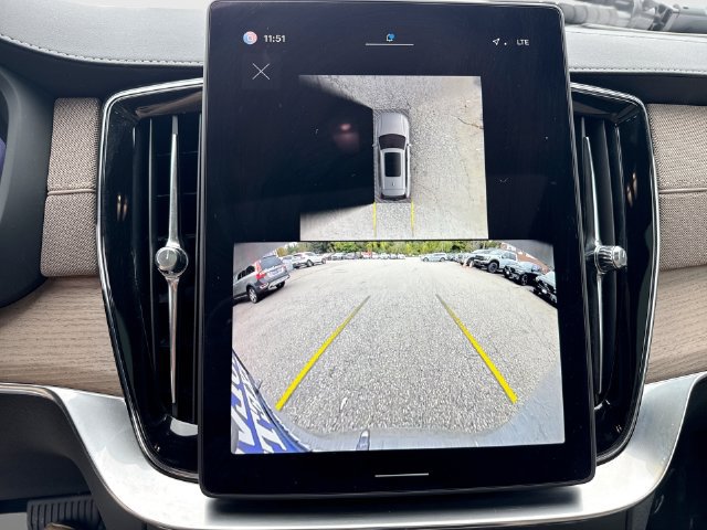 Certified 2025 Volvo XC90 B6 Ultra AWD/4WD image 28