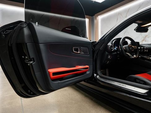 Used 2017 Mercedes-Benz AMG GT Coupe image 39