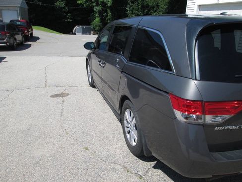 Used 2016 Honda Odyssey EX-L image 10