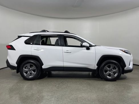 Certified 2022 Toyota RAV4 XLE w/ Convenience Package image 2